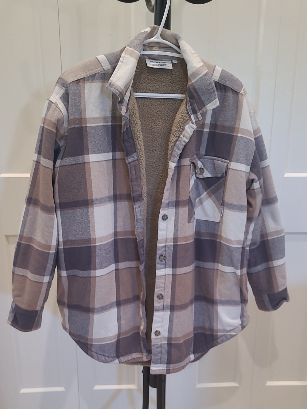Animal Plaid Sherpa-Lined Shirt Jacket - Gray & Cream
